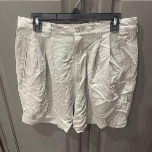 Tommy Bahama Silk Cream Shorts